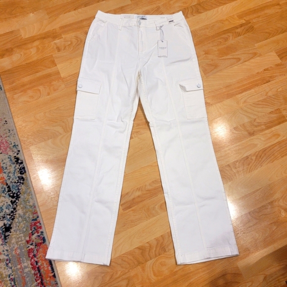 Judy Blue High Rise Cargo Straight Leg Jeans White Size 32 - Picture 2 of 11